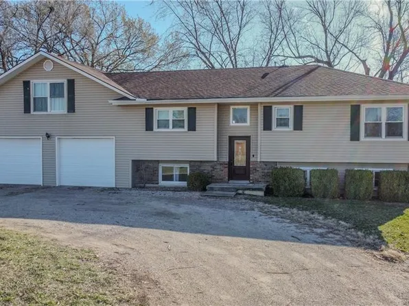 27225 S Brickplant Rd, Harrisonville, MO 64701