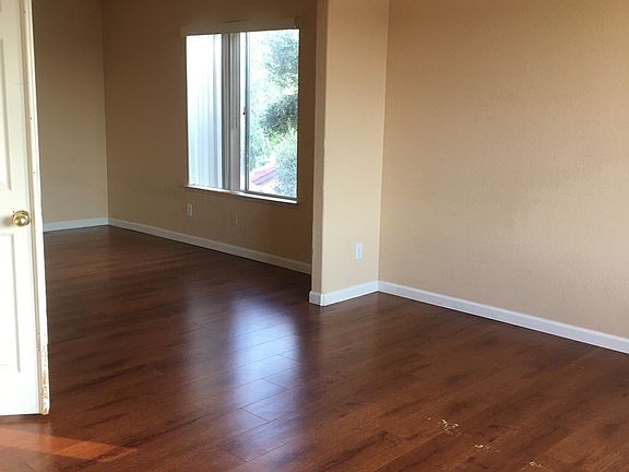 5th image of 13274 Desert Vista Dr