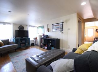 26 Templeton Pkwy #U3, Watertown, MA 02472