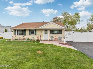 13 Roland Pl, Hazlet, NJ 07730