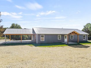 2350 W Williams Rd, Sturgeon, MO 65284