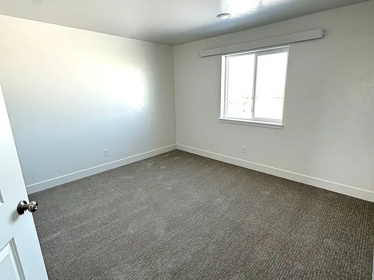 5938 N Freedom Rd — Photo 16