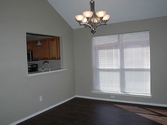 5th image of 1605 Prescott Dr