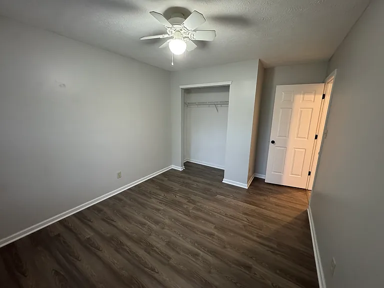 6947 Raritan Dr — Photo 14