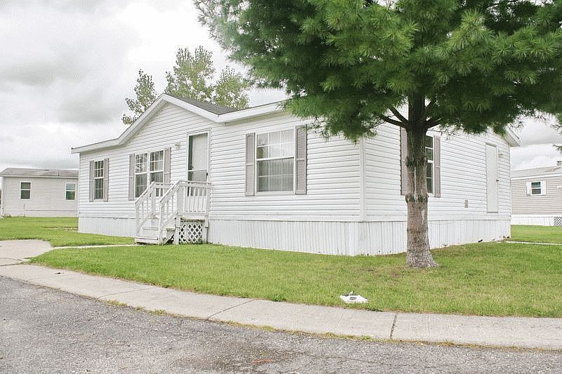 1st image of 193 Blue Spruce Ln