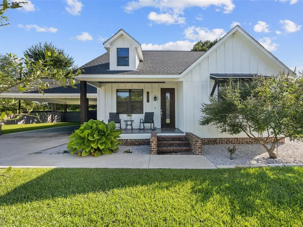 2021 Strangmeier Rd, Brenham, TX 77833
