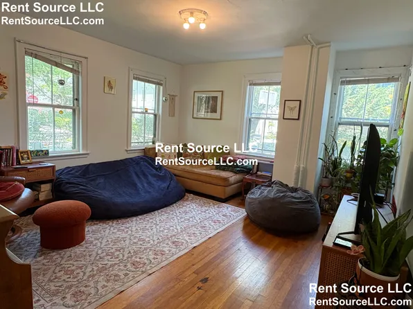 246 Brookline St #1, Cambridge, MA 02139