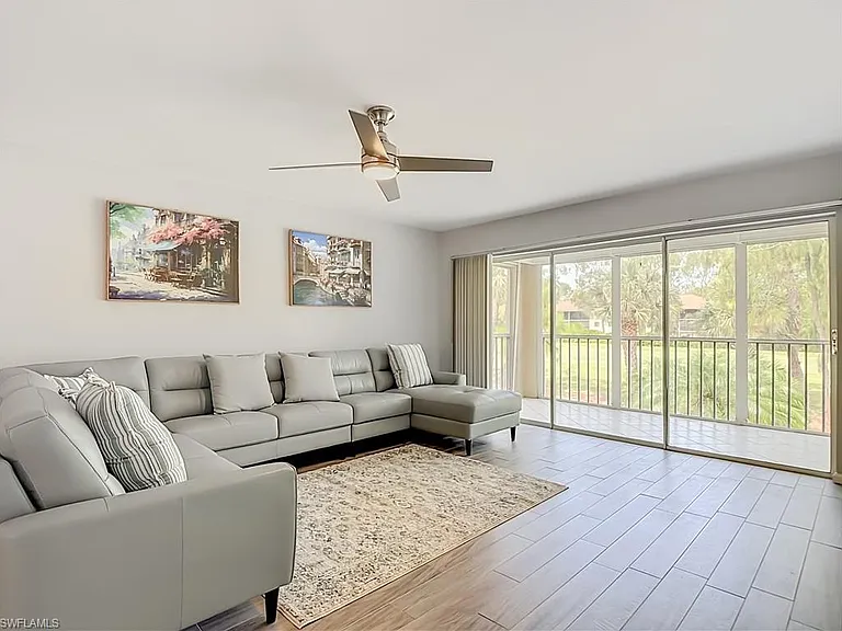 3685 Amberly Cir #D203 — Photo 17