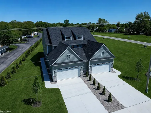 260 S Carney Dr, Saint Clair, MI 48079