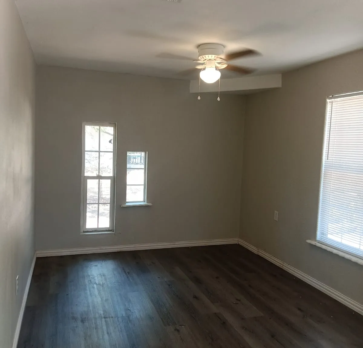 3 bed, $1,100 — Photo 3