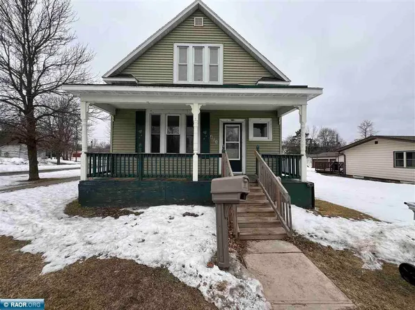 401 1st Ave NW, Chisholm, MN 55719