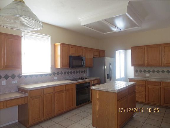 4th image of 4836 Gloucester Dr
