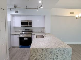 677 SW 111th Ave APT 303, Hollywood, FL 33025