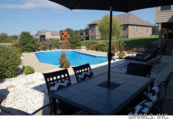 3rd image of 3526 S Arbor Lake Dr