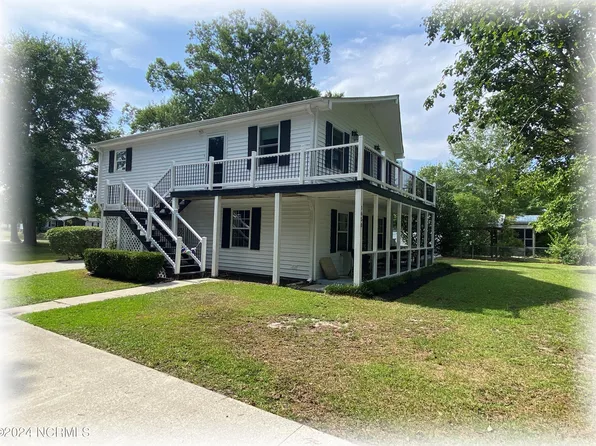 1650 Pine Valley Drive SW, Supply, NC 28462