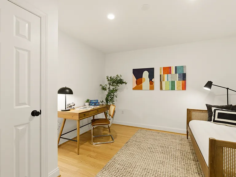 2432 Ontario Rd NW #1 — Photo 17
