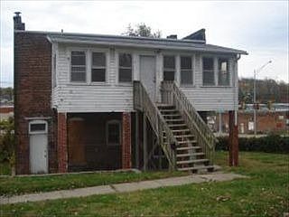 2nd image of 1218 N 3rd St