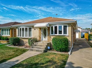 4924 N Mont Clare Ave, Chicago, IL 60656