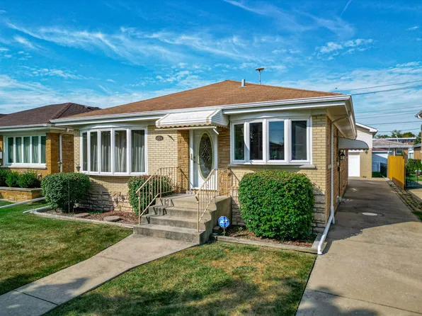 4924 N Mont Clare Ave, Chicago, IL 60656