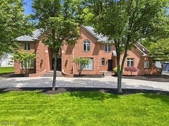 2nd image of 822 Park Harbour Dr