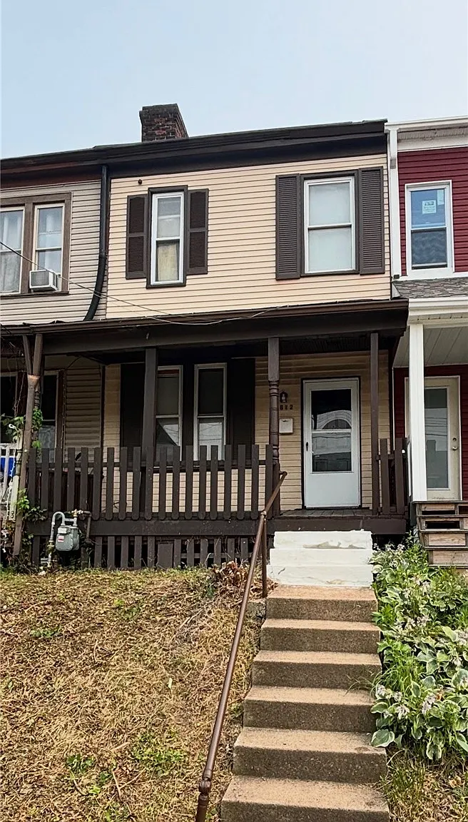 3 bed, 1320 sqft, $1,175 — Photo 1