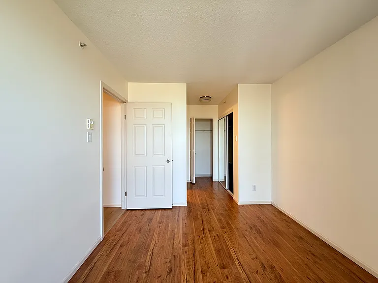 8246 Lansdowne Rd — Photo 6