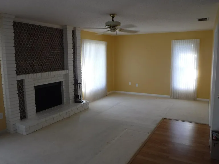 4328 Kingston Loop — Photo 5