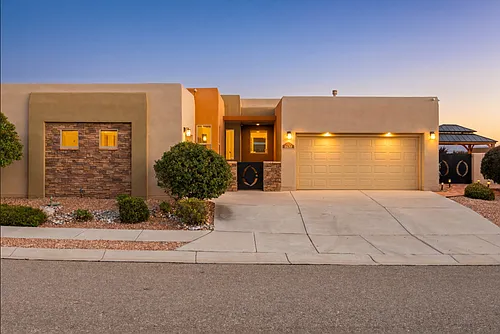 6102 Pecos Trail Dr NE Photo 1