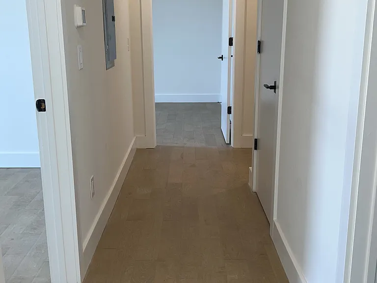 1501 N 31st St #412 — Photo 16
