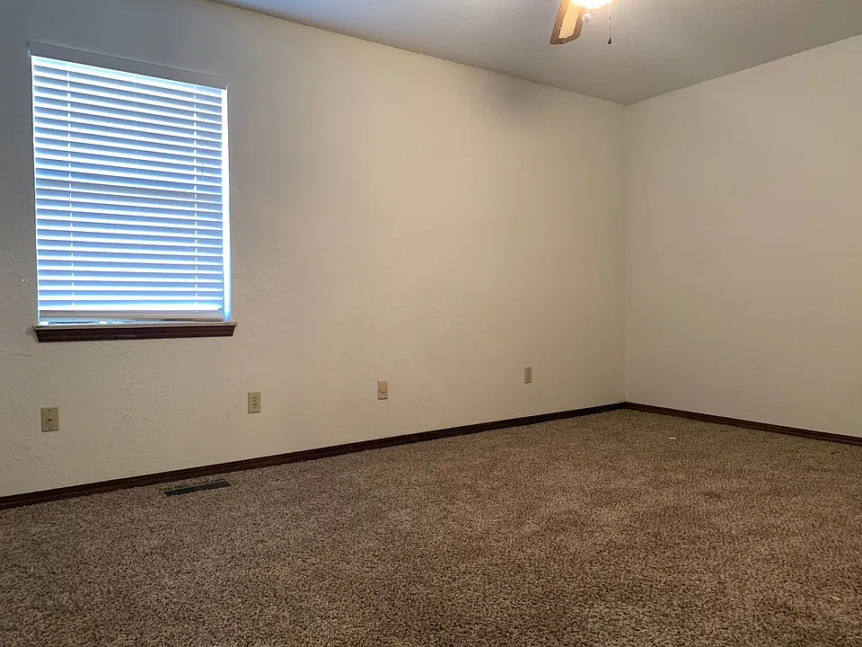 518 Garland Ct
