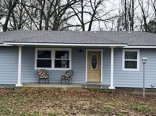 607 W Forest Ave, Girard, KS 66743