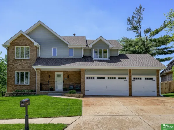 16555 Ontario Cir, Omaha, NE 68130