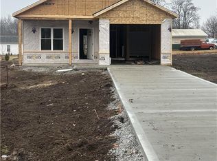 257 Myrtle St, Kidder, MO 64649