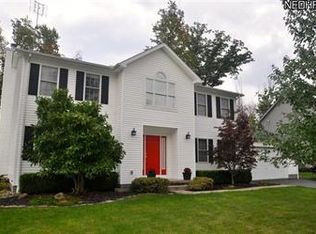 657 Cedar Dr, Cortland, OH