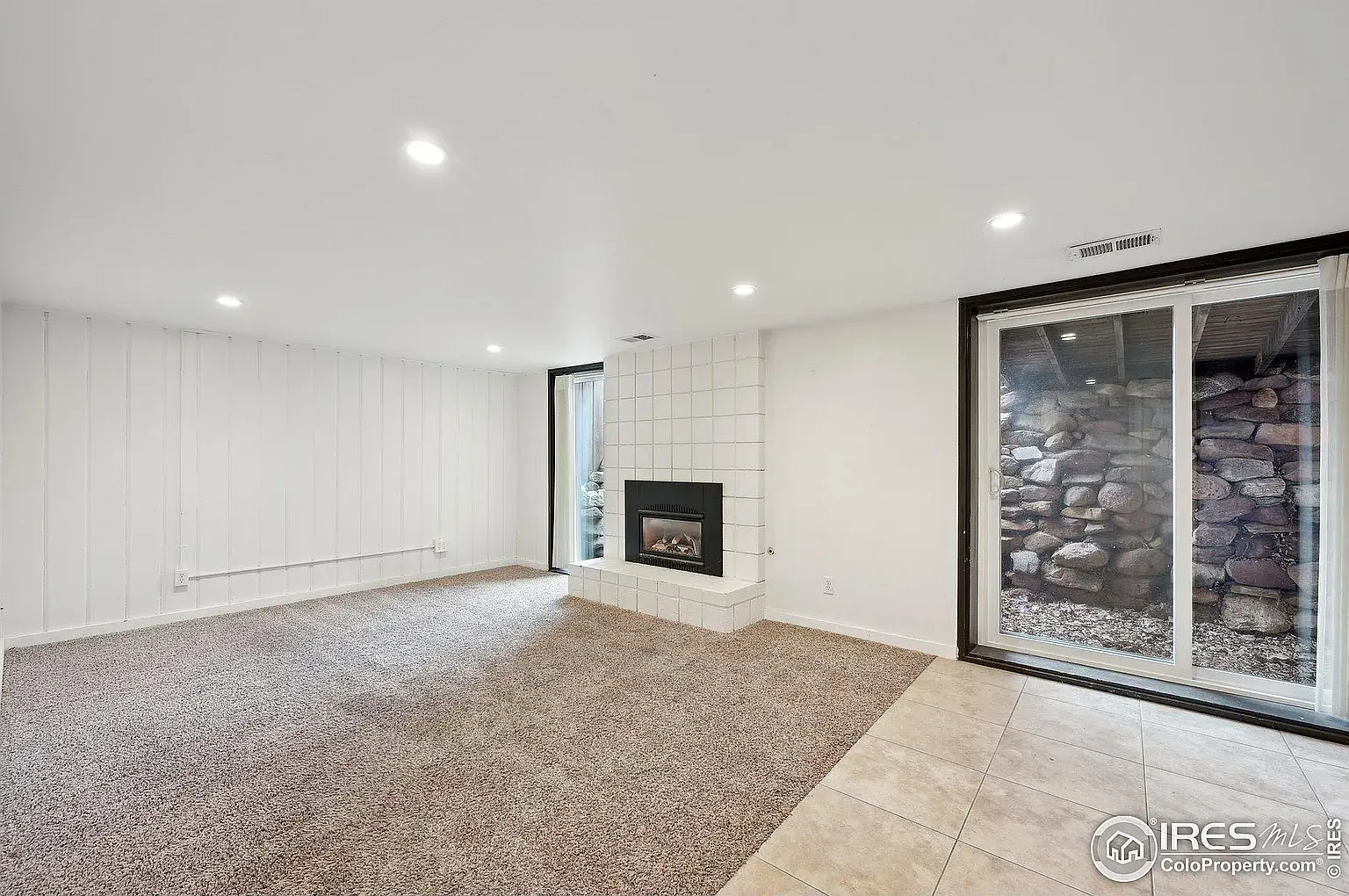 2 bed, 780 sqft, $2,000 — Photo 2