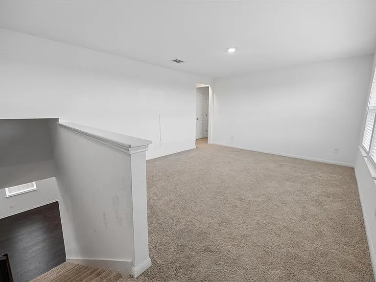 6407 Rounded Pebble Ln — Photo 17