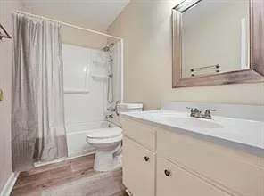737 Heavens Dr #2 — Photo 9