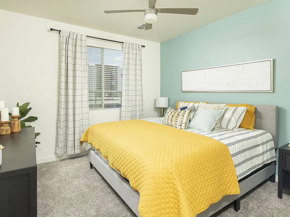 Building Photo 5