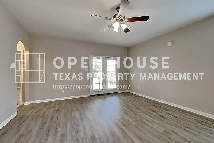 9156 Nina Rd — Photo 3