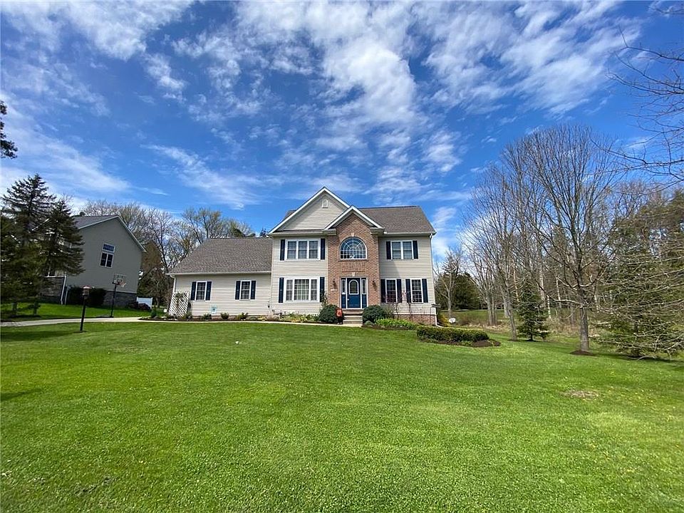 1st image of 114 Beau Dr