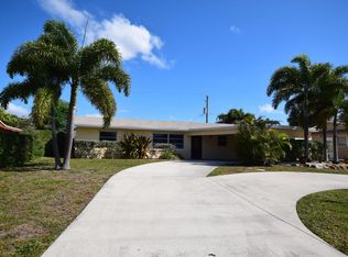 1047 SW 25th Way, Boynton Beach, FL 33426