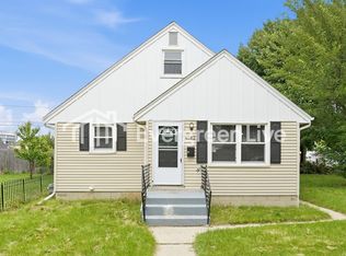 4182 N 77th St, Milwaukee, WI 53222
