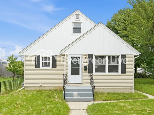 4182 N 77th St, Milwaukee, WI 53222