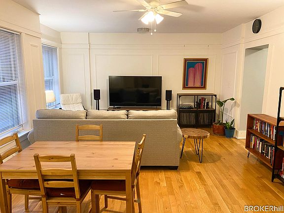 4th image of 4524 N Malden St #120