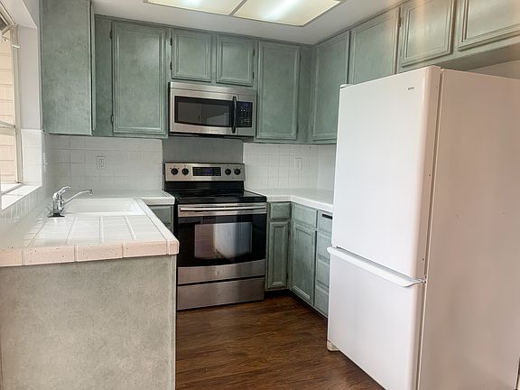 4th image of 4127 Blackford Cir