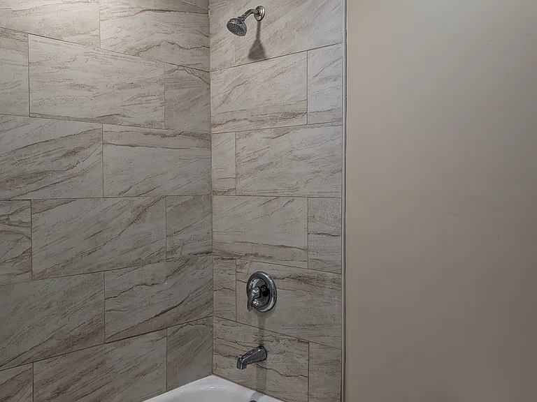 2383 Clarissa Dr NW — Photo 10