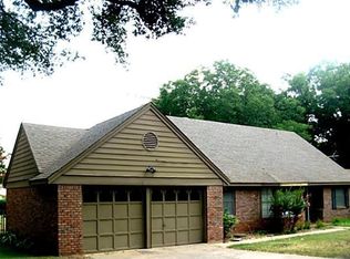 3532 Wedgway Dr, Fort Worth, TX 76133