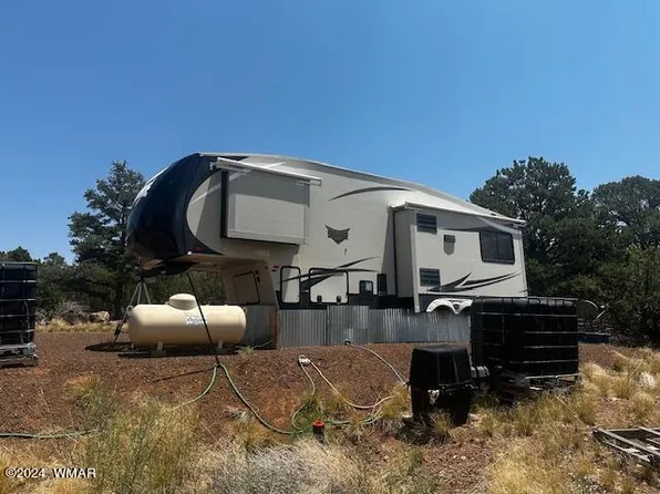 13 8407th, Vernon, AZ 85940