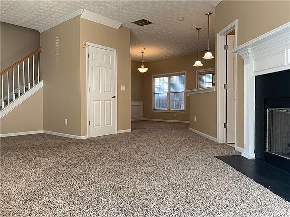4th image of 879 Glynn Oaks Dr