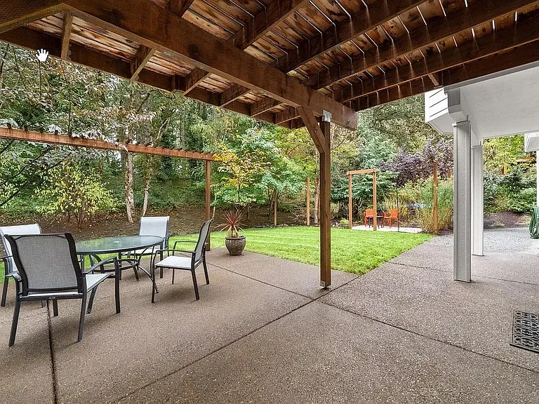 3688 NW Jameson Dr — Photo 13